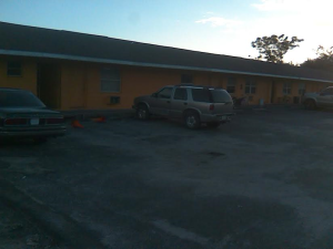 1-beachfront-motel
