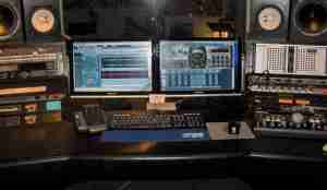 daw-producer-recording-studio